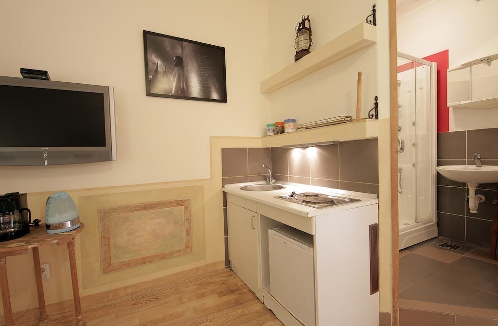 Guesthouse Lessi Zagreb Zimmer foto